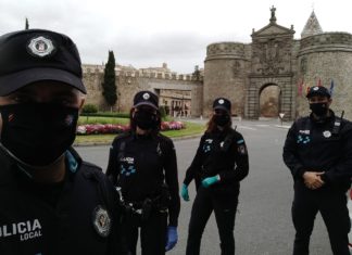 INTERVENCIÓN POLICIAL TOLEDO: Tres policías salvan «in extremis» la vida de Rafael, un hombre de 67 años atrapado en el incendio de su piso