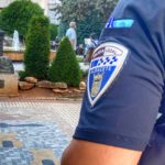 FOTO CON ESCUDO POLICIA LOCAL ALBACETE ZOOM